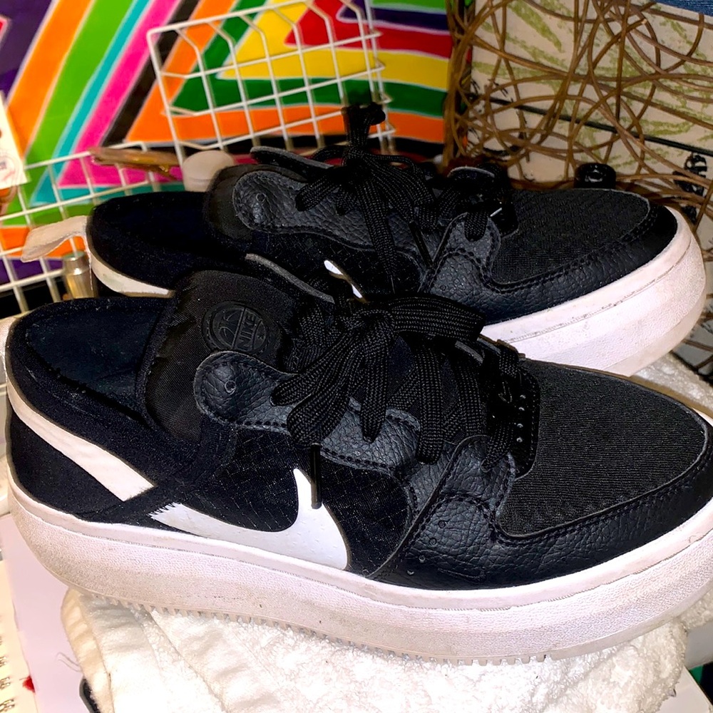 Nike Court Vision Alta